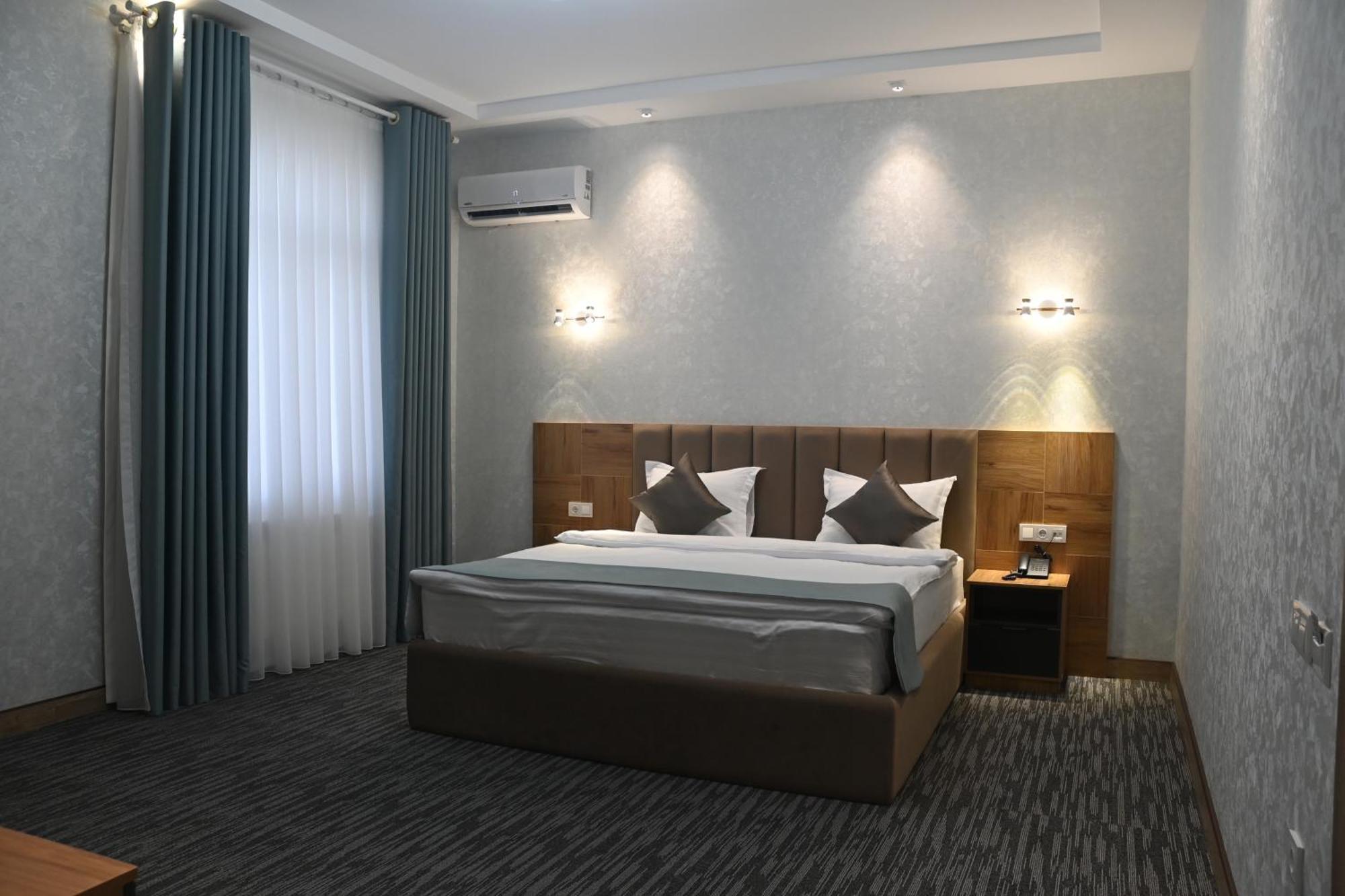 My Status Hotel Tachkent Extérieur photo